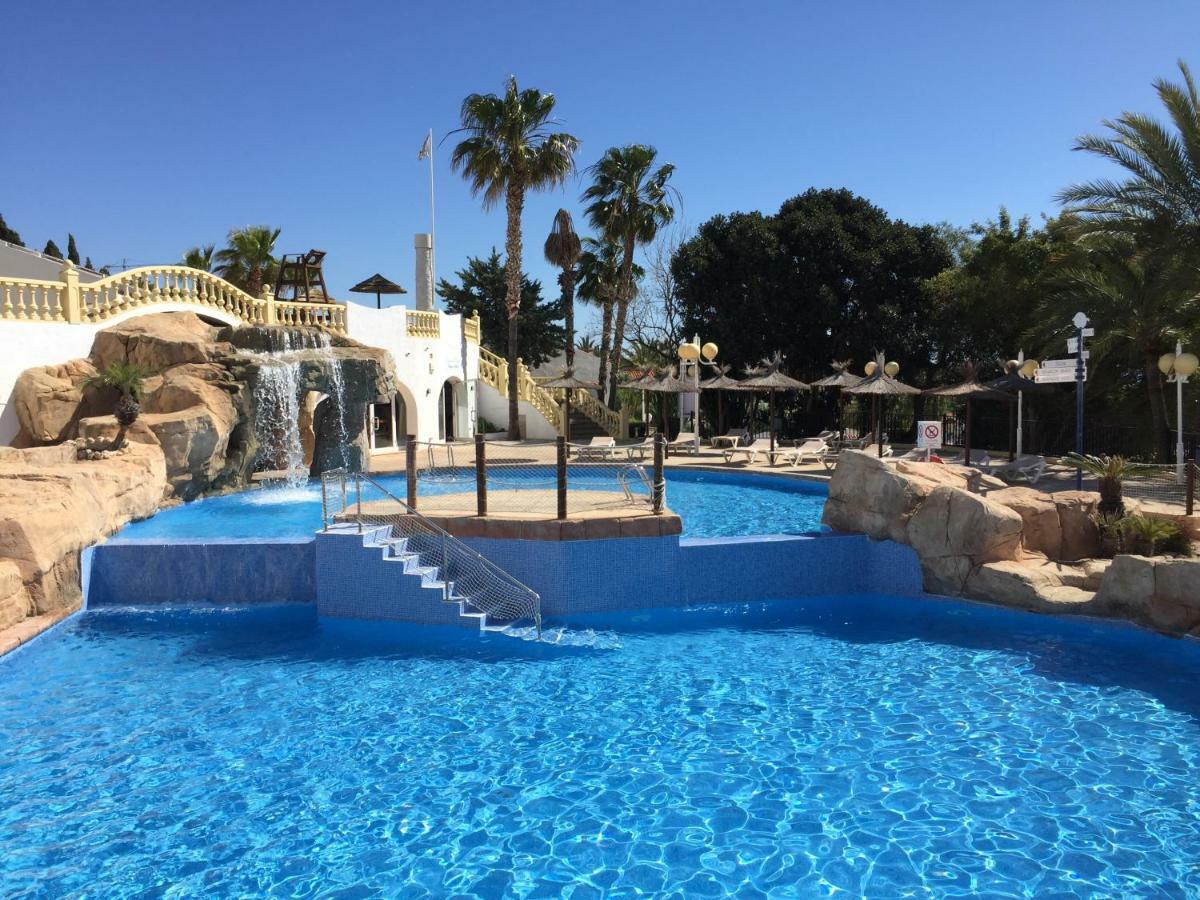 Bungalow Imperial Calpe Bagian luar foto